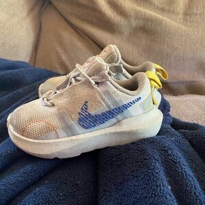 Toddler's Nike Shoes Size 6c
